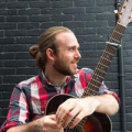 Валлийский гитарист-виртуоз Gareth Pearson
