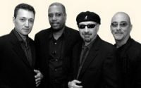 Steve Smith & Vital Information