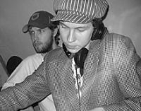 Homelistening DJ's
